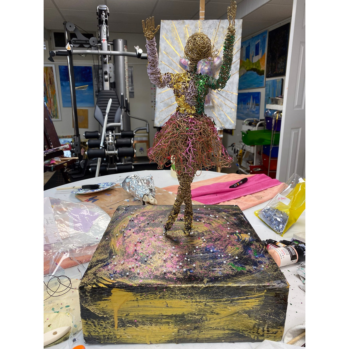 Handmade Metal Wire Dancing Girl Sculpture Resin Coated Art Figure on Base